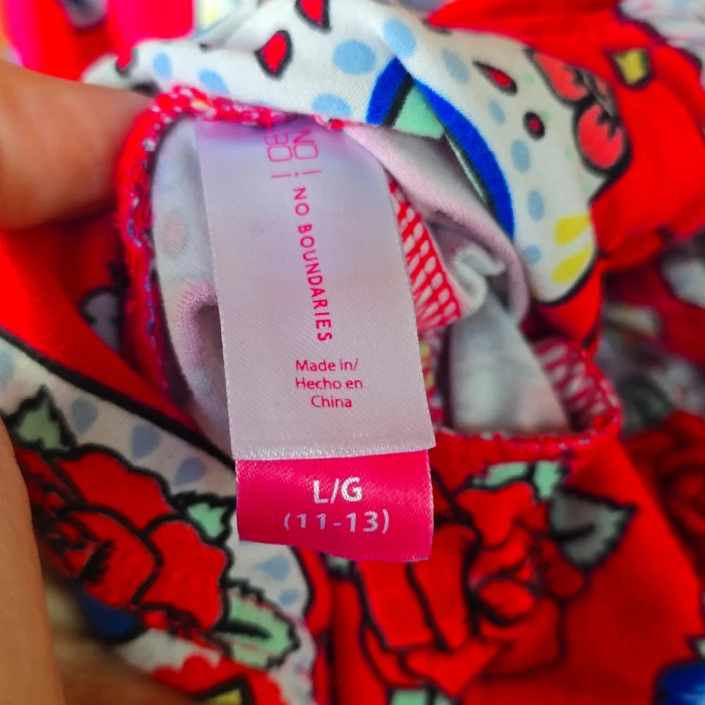 ๐ No Boundaries Pink Sugar Skull Capri Leggings โ Size L (11-13) - Picture 3 of 4